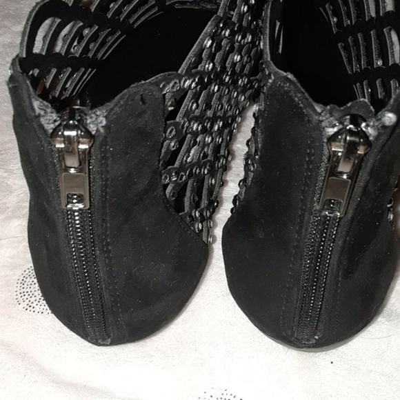 Black Outline Silver Rhine Stone Sandles - Picture 4 of 6